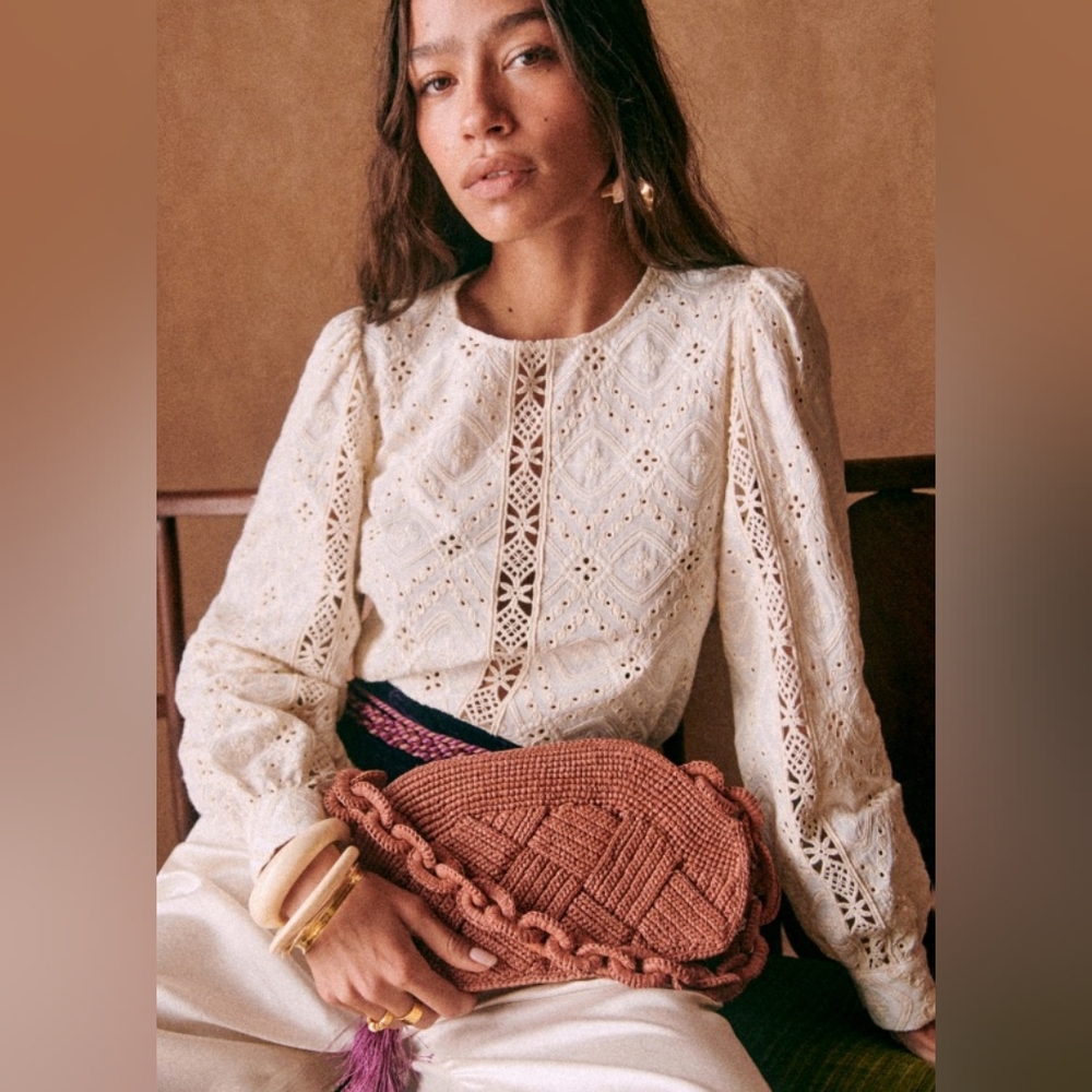 Sezane Scarlett Blouse Écru. - Size 34